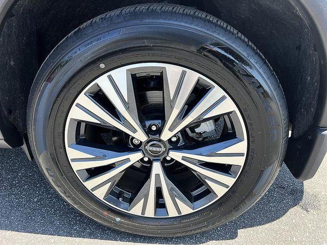 used 2023 Nissan Rogue car, priced at $25,074