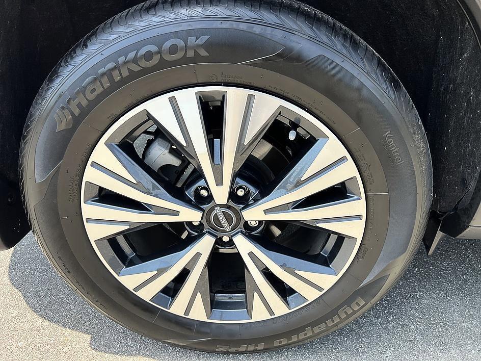 used 2023 Nissan Rogue car, priced at $24,574