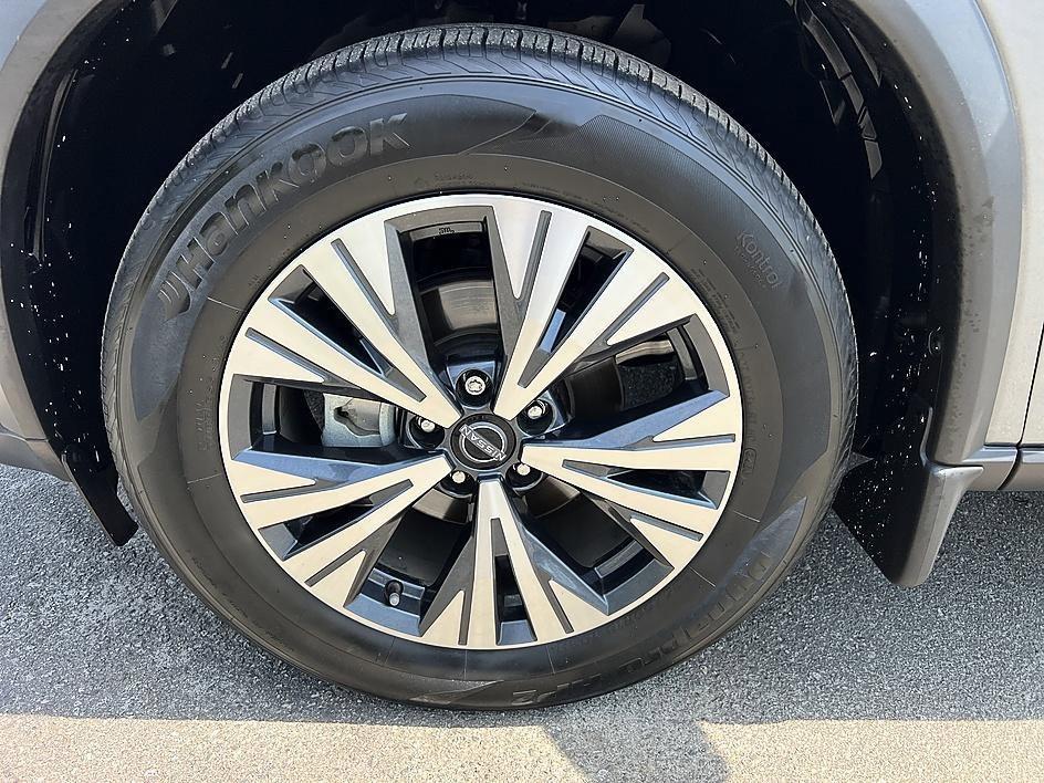 used 2023 Nissan Rogue car, priced at $24,574