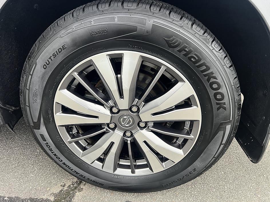 used 2019 Nissan Pathfinder car, priced at $19,287