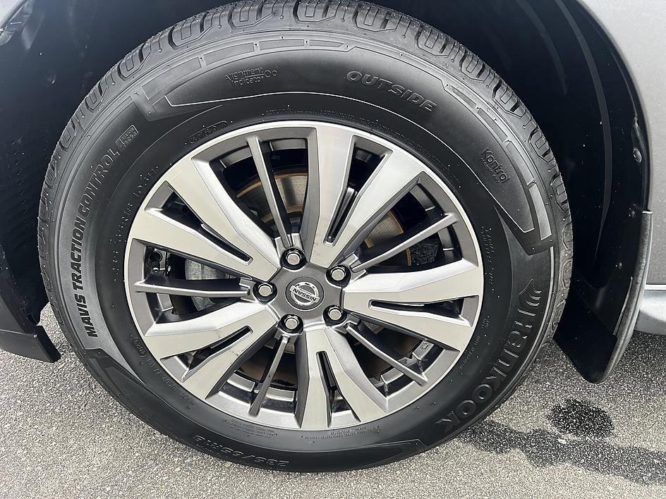 used 2019 Nissan Pathfinder car, priced at $19,287