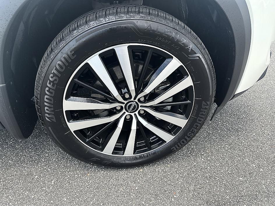 used 2024 Nissan Pathfinder car, priced at $41,787