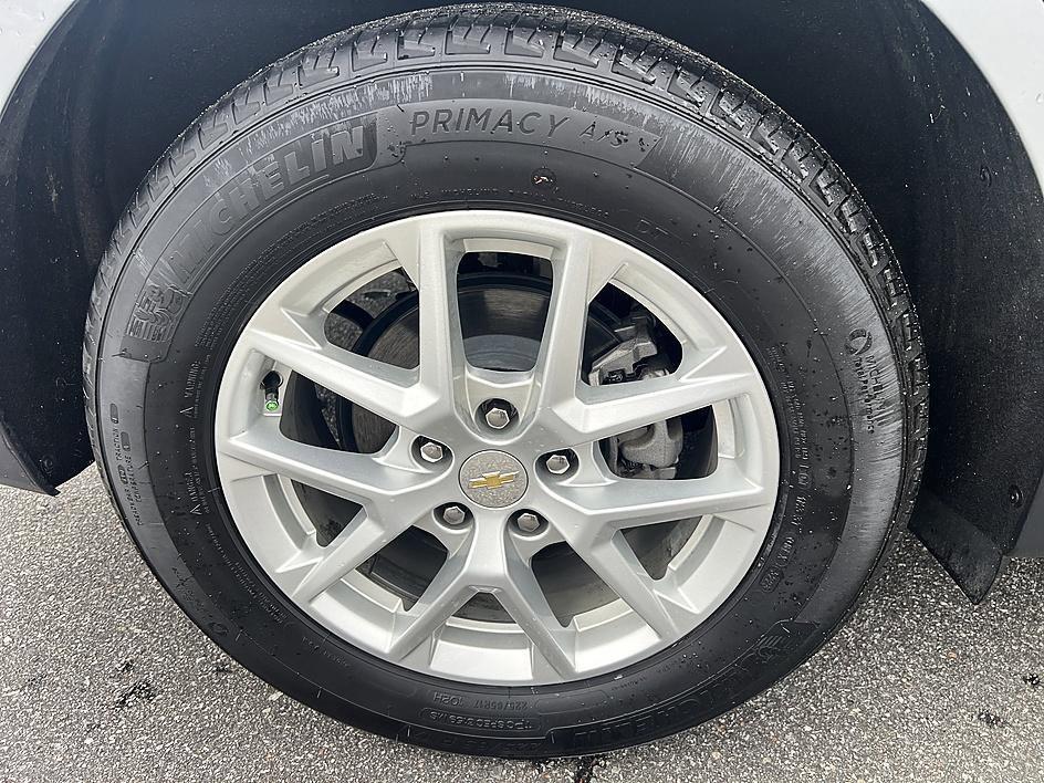 used 2024 Chevrolet Equinox car, priced at $24,074