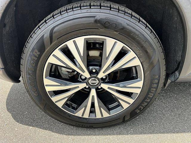 used 2021 Nissan Rogue car, priced at $19,774