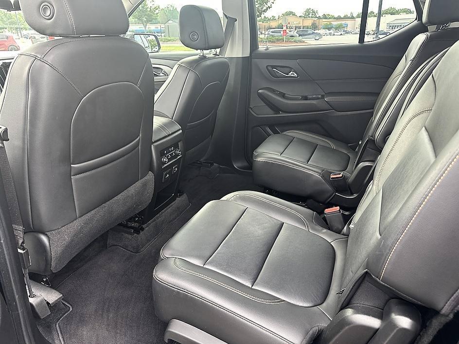 used 2020 Chevrolet Traverse car, priced at $22,274