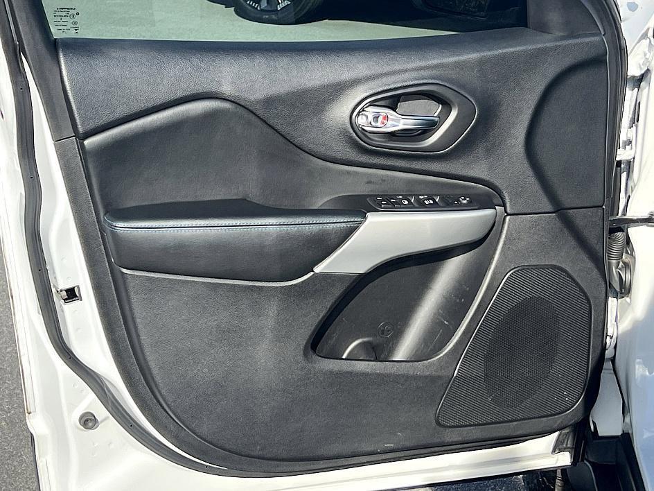 used 2020 Jeep Cherokee car, priced at $14,488