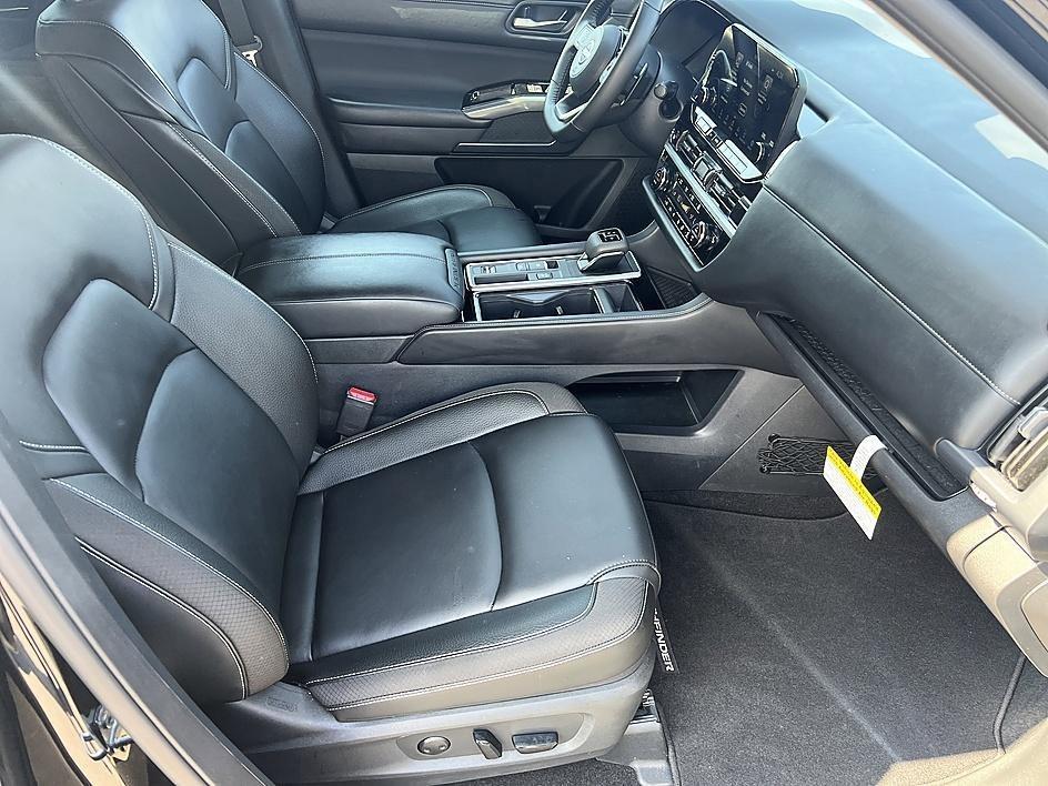 used 2025 Nissan Pathfinder car, priced at $35,774