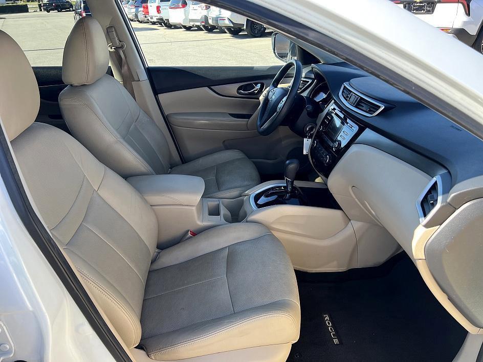 used 2016 Nissan Rogue car, priced at $11,788