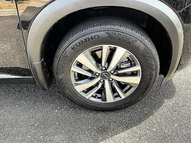used 2025 Nissan Pathfinder car, priced at $41,587
