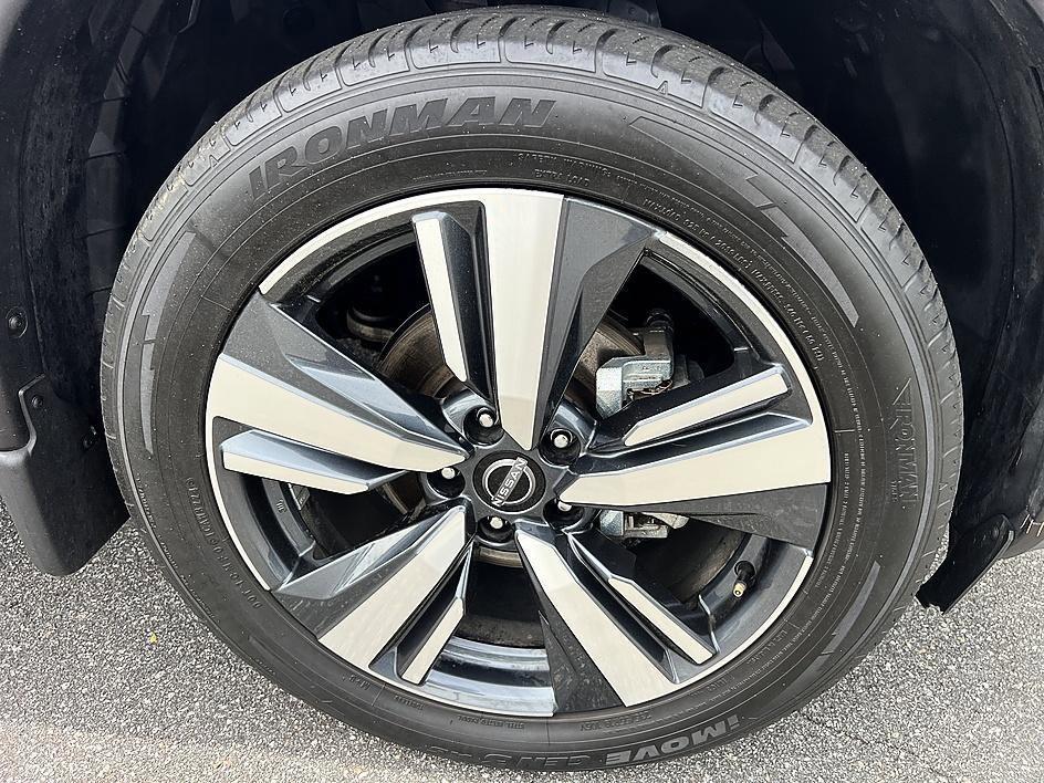 used 2022 Nissan Rogue car, priced at $25,574