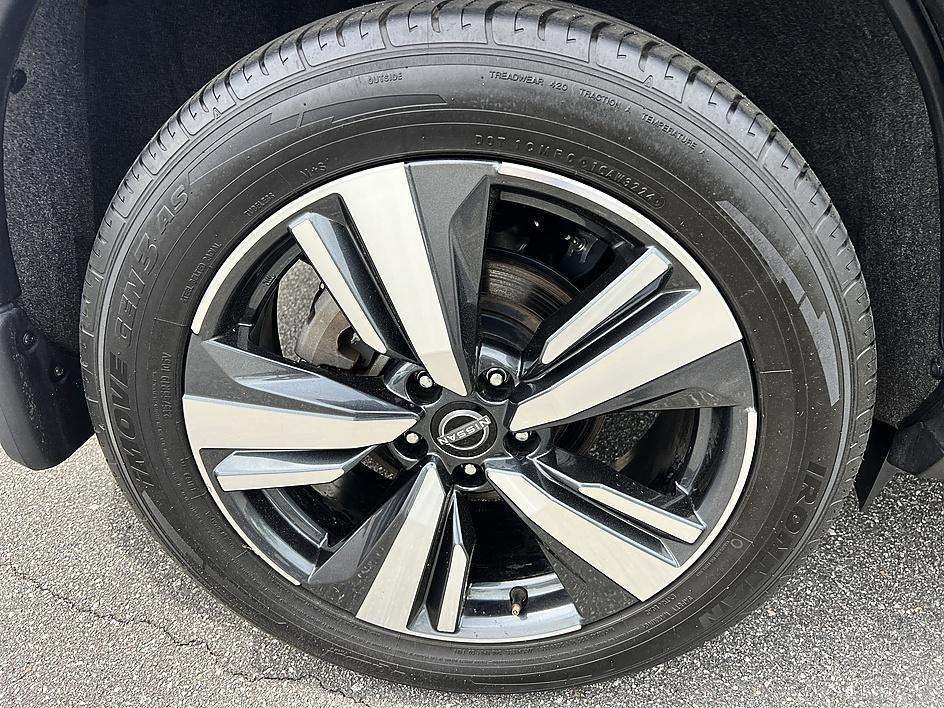 used 2022 Nissan Rogue car, priced at $25,574