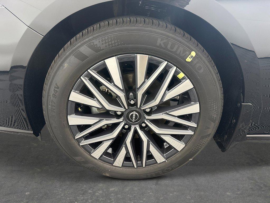 new 2026 Nissan Altima car, priced at $30,961