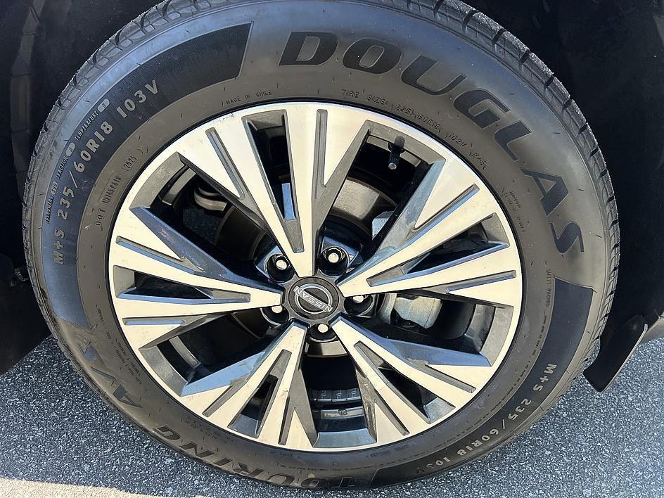 used 2023 Nissan Rogue car, priced at $22,274