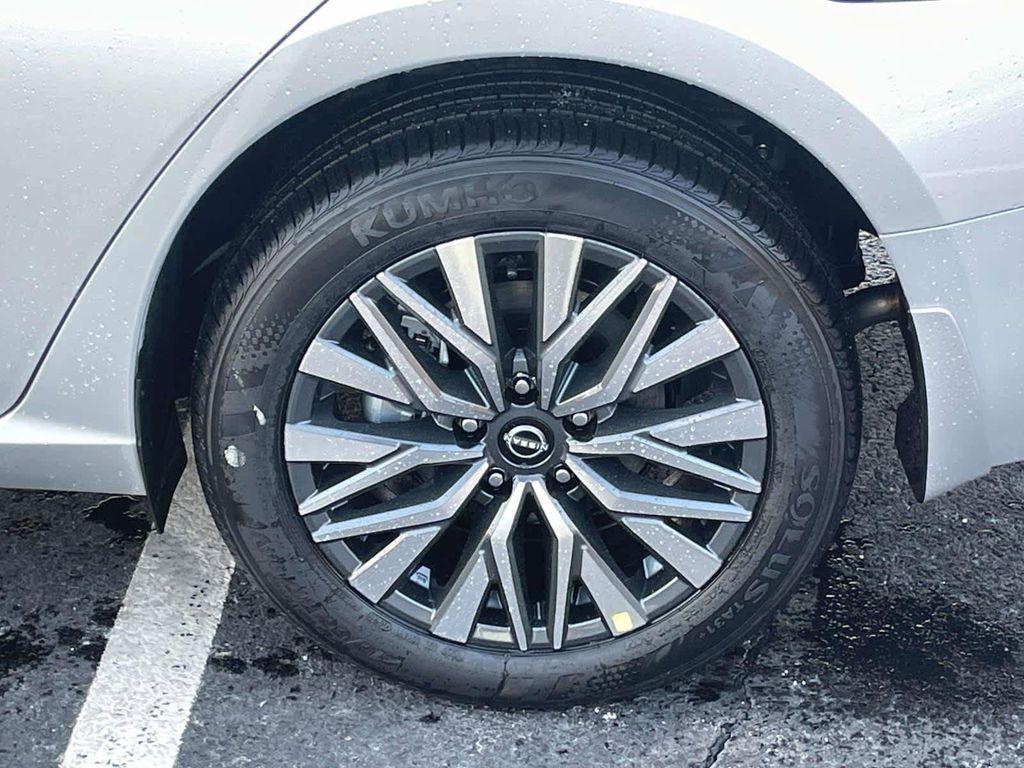 new 2025 Nissan Altima car, priced at $28,076