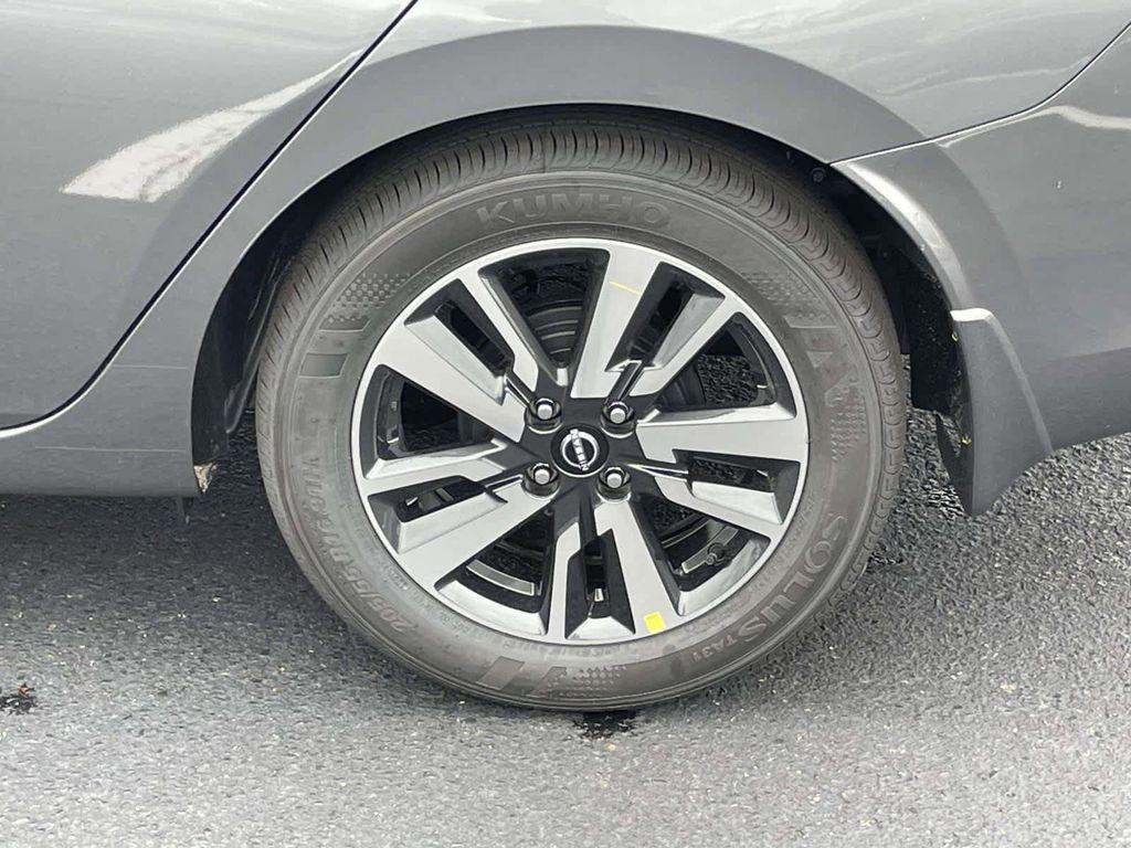 new 2025 Nissan Versa car, priced at $22,350