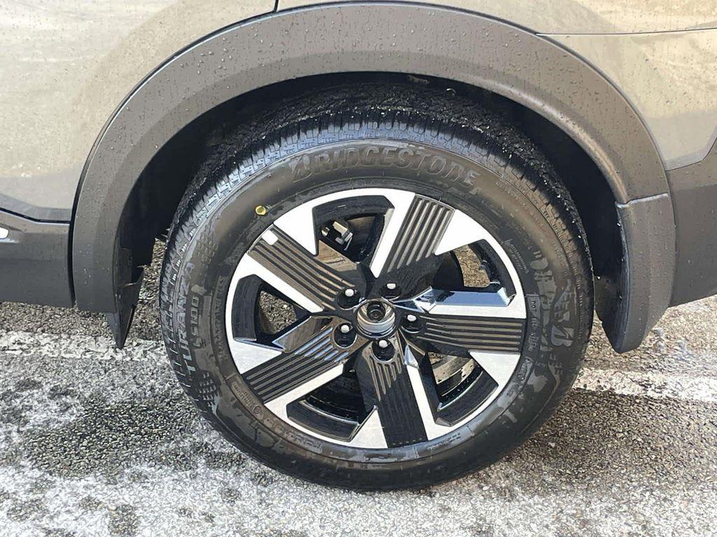 new 2026 Nissan Kicks car, priced at $27,450