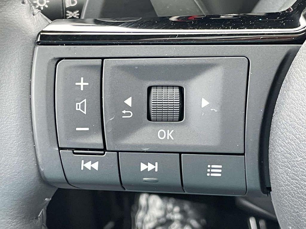 2024 Boulder Gray Pearl Nissan Rogue