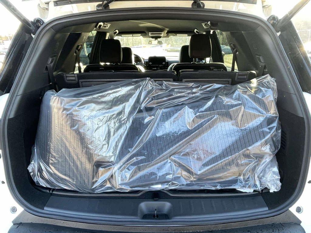 new 2025 Nissan Pathfinder car, priced at $41,620