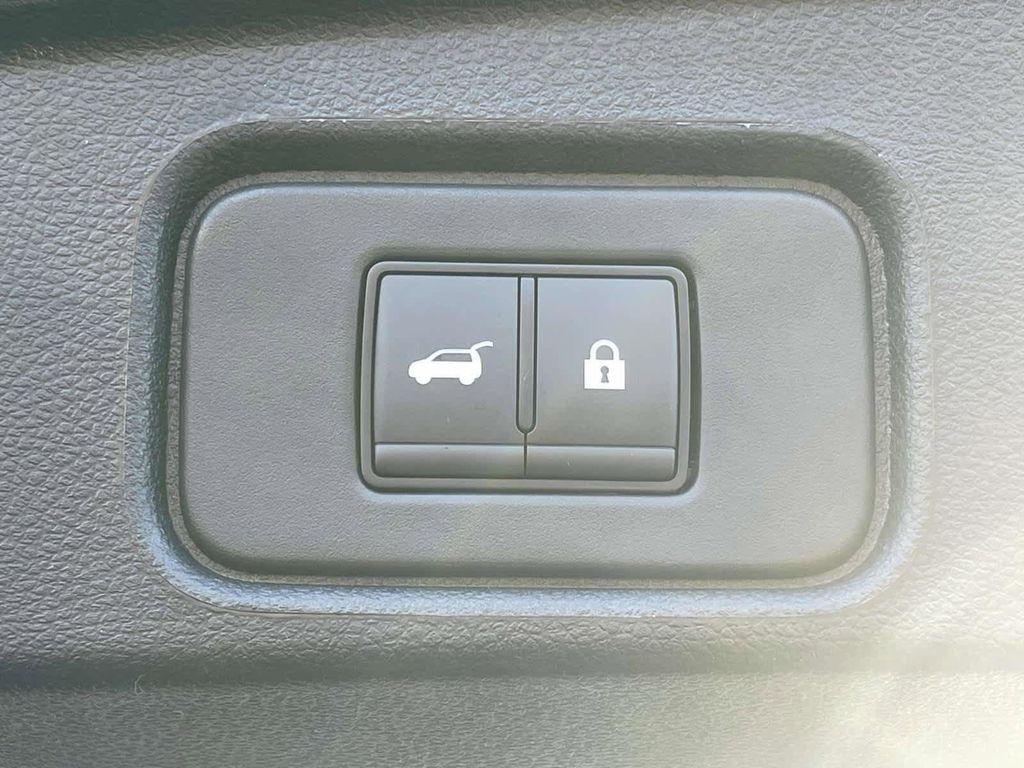 new 2025 Nissan Pathfinder car, priced at $41,620