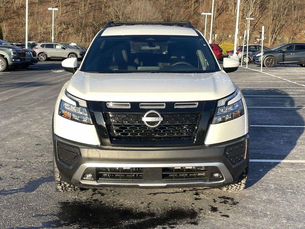 new 2025 Nissan Pathfinder car, priced at $41,620