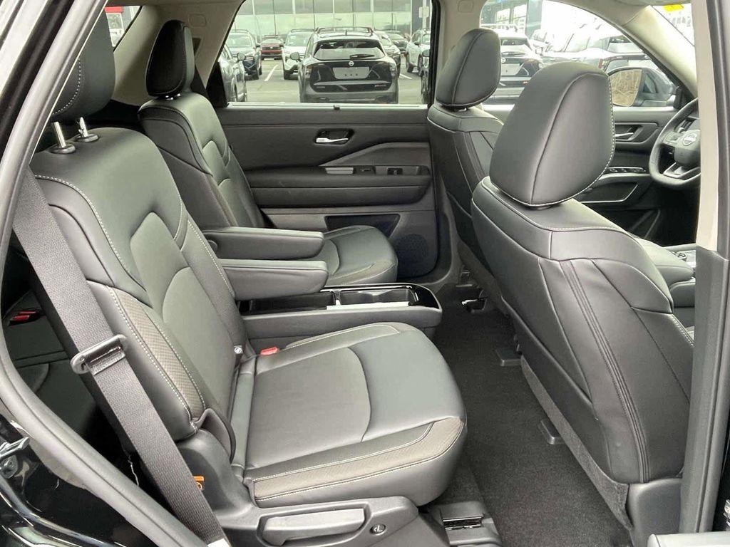 new 2026 Nissan Pathfinder car, priced at $46,044