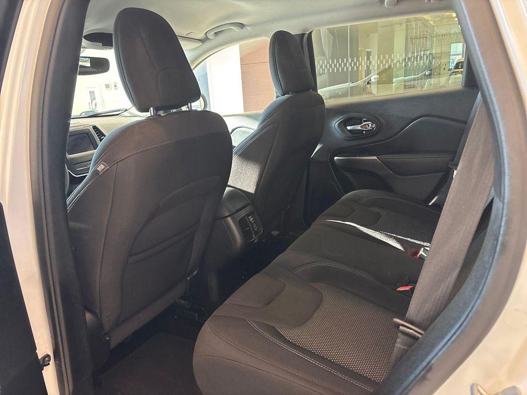 used 2021 Jeep Cherokee car, priced at $16,409