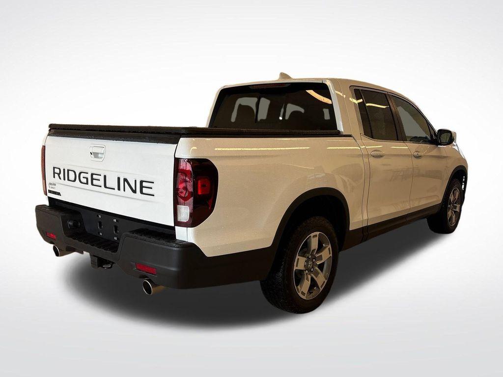 used 2025 Honda Ridgeline car, priced at $39,065