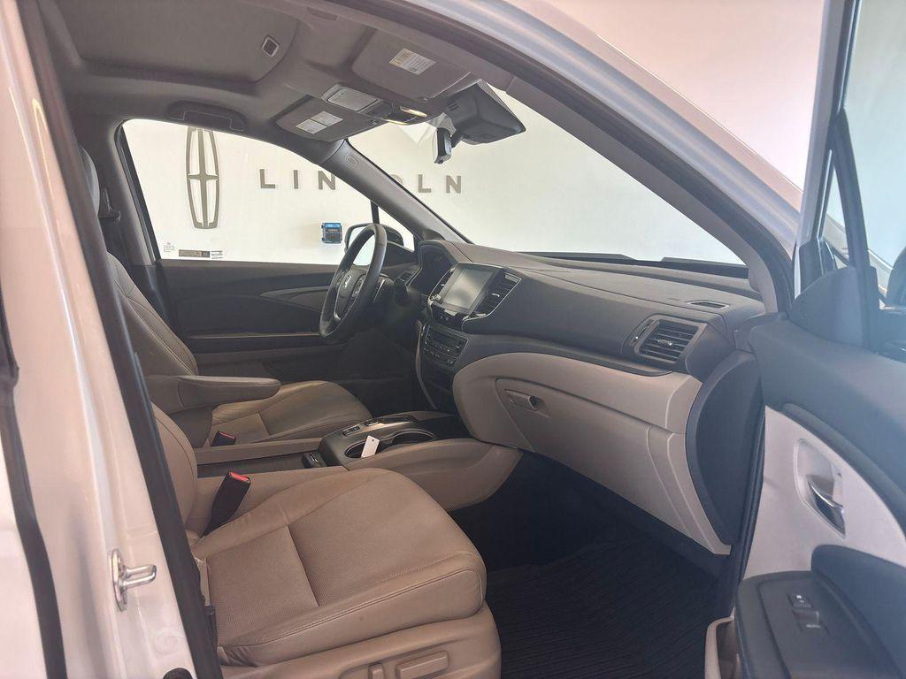 used 2022 Honda Ridgeline car, priced at $35,005