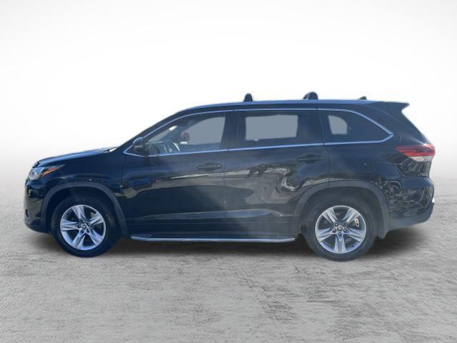used 2019 Toyota Highlander car, priced at $30,937