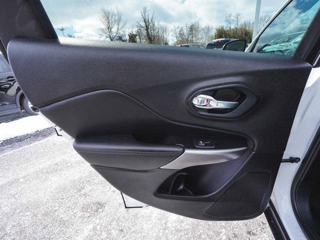 used 2022 Jeep Cherokee car, priced at $20,990