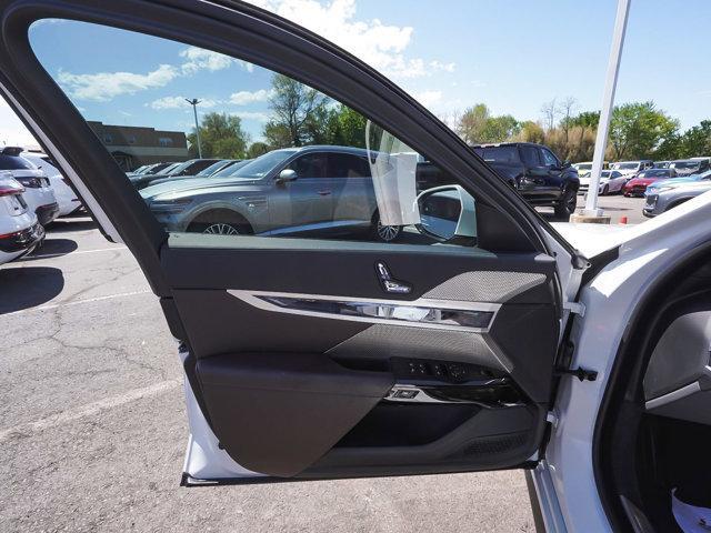used 2025 BMW i7 car, priced at $96,990