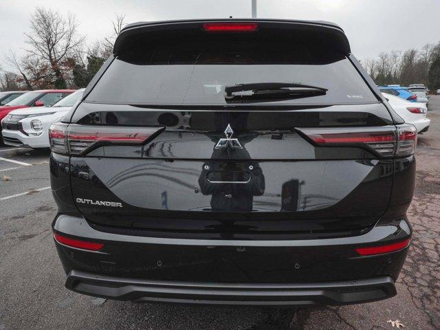 new 2025 Mitsubishi Outlander car