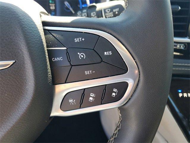 used 2023 Chrysler Pacifica Hybrid car, priced at $28,875