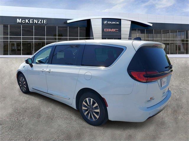 used 2023 Chrysler Pacifica Hybrid car, priced at $28,875