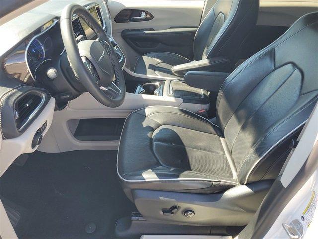 used 2023 Chrysler Pacifica Hybrid car, priced at $28,875