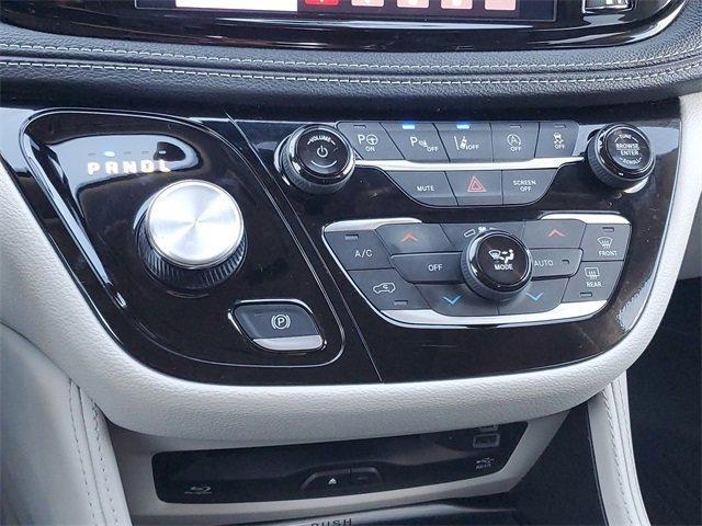 used 2024 Chrysler Pacifica car, priced at $36,996