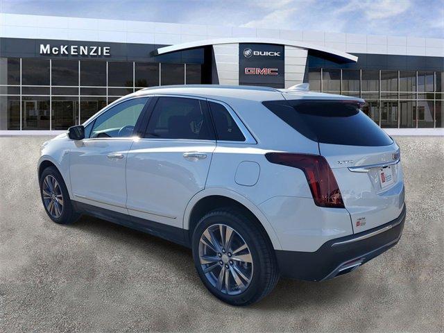 used 2025 Cadillac XT5 car, priced at $39,875
