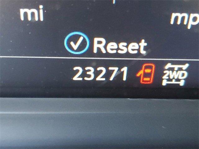 used 2025 Cadillac XT5 car, priced at $39,875