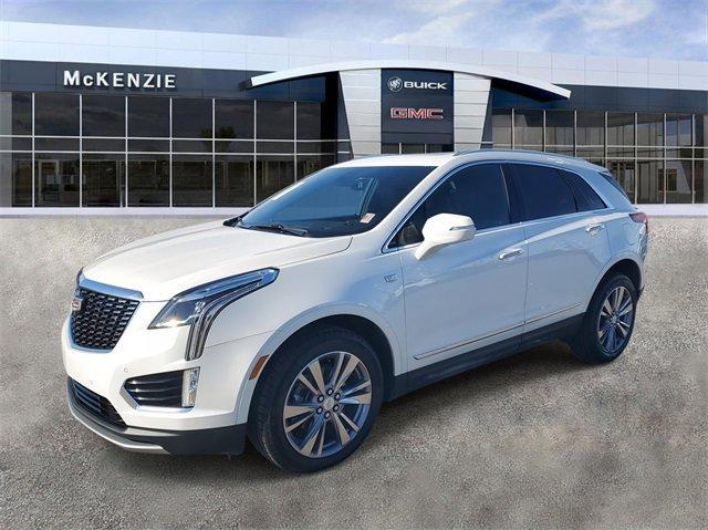 used 2025 Cadillac XT5 car, priced at $39,875