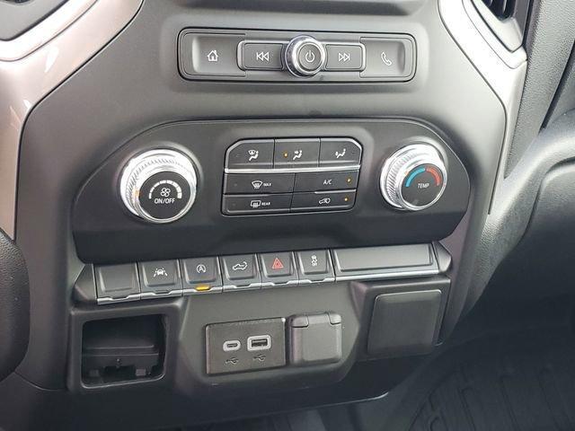 new 2026 GMC Sierra 1500 car, priced at $40,425