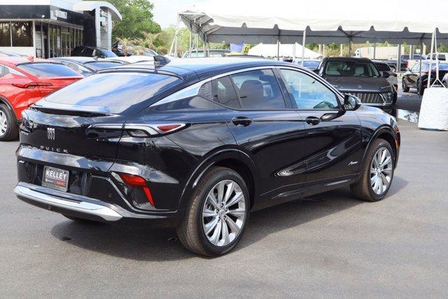 used 2025 Buick Envista car, priced at $26,000