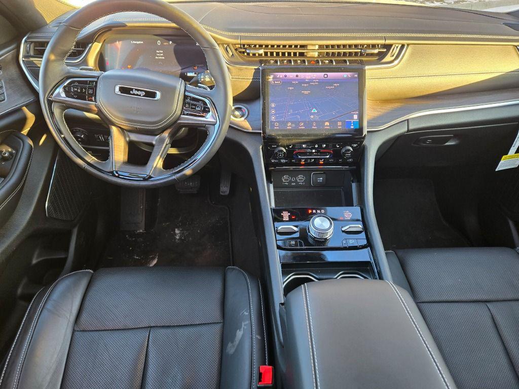 new 2025 Jeep Grand Cherokee car, priced at $58,455