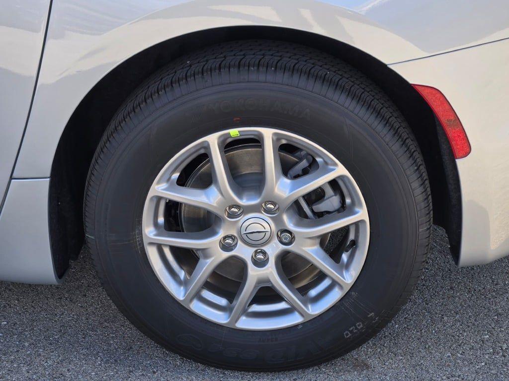 new 2026 Chrysler Pacifica car, priced at $38,817