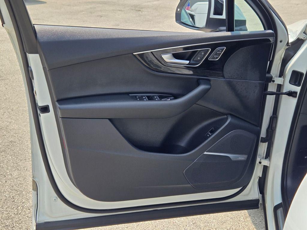 used 2019 Audi Q7 car, priced at $19,998