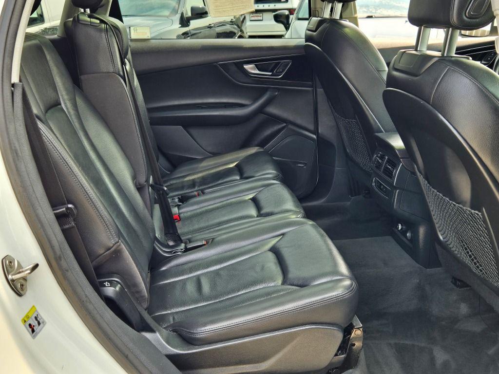 used 2019 Audi Q7 car, priced at $19,998