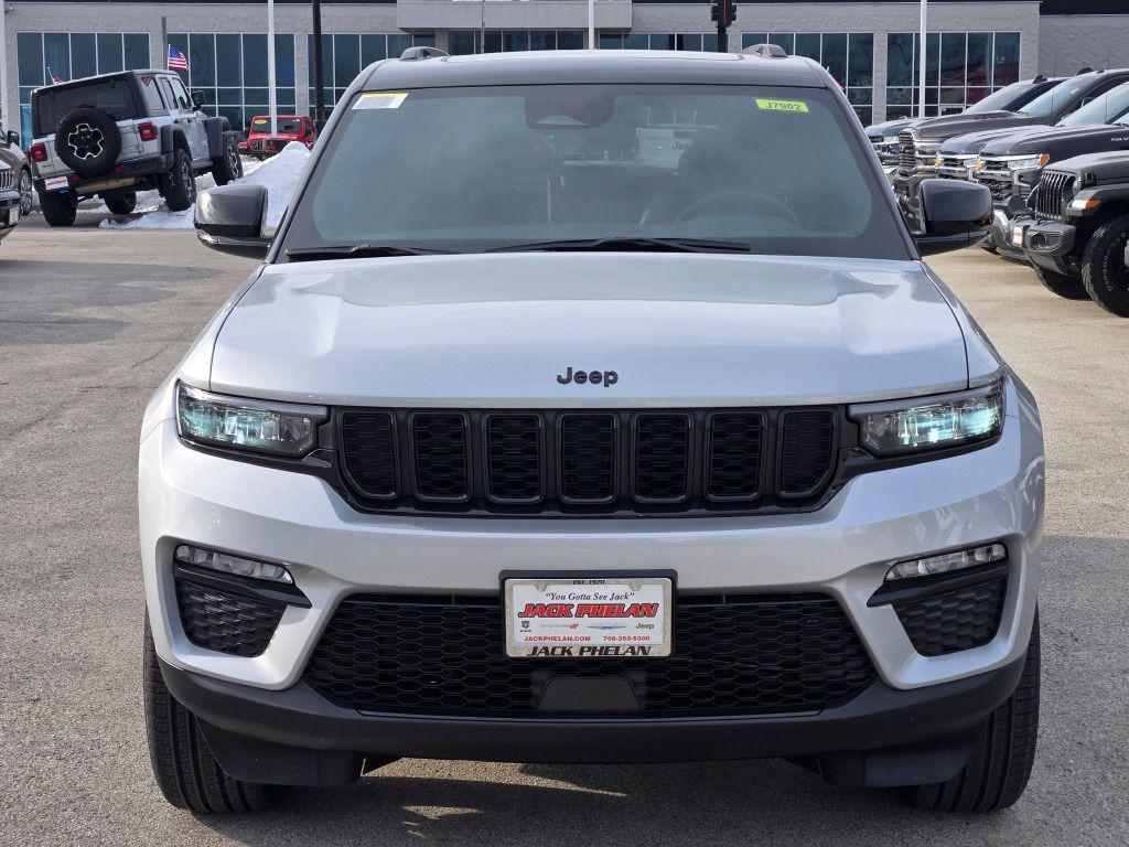 new 2025 Jeep Grand Cherokee car, priced at $45,230