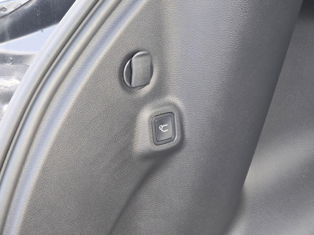 new 2025 Jeep Compass car, priced at $30,310