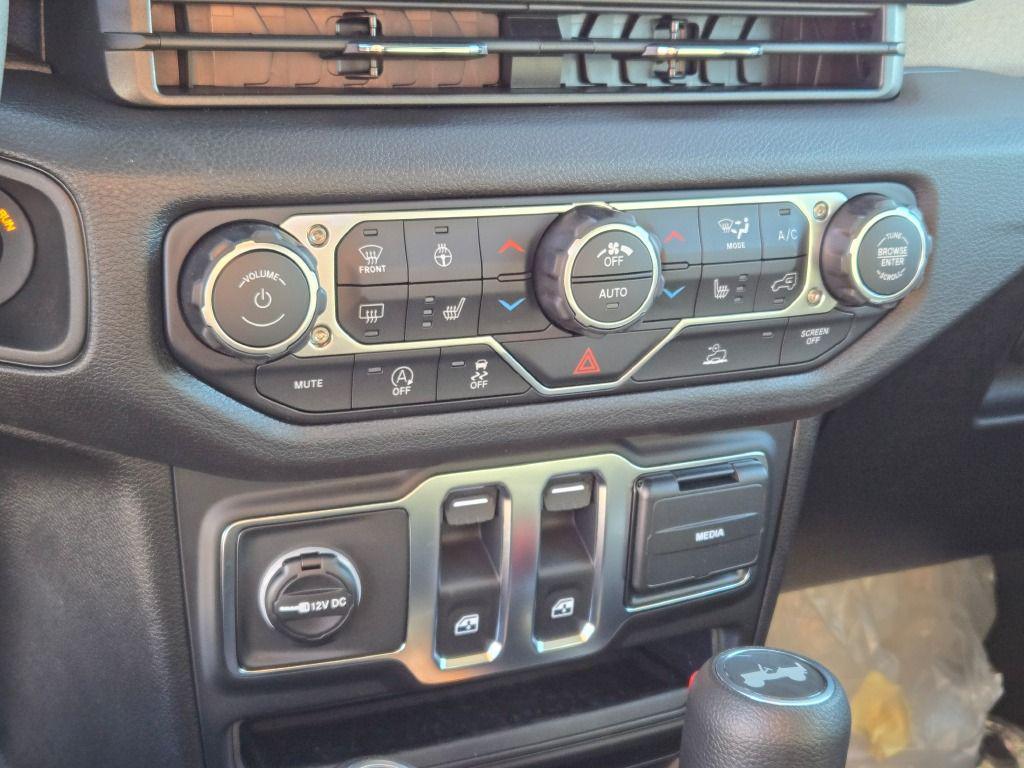 new 2026 Jeep Wrangler car, priced at $40,883