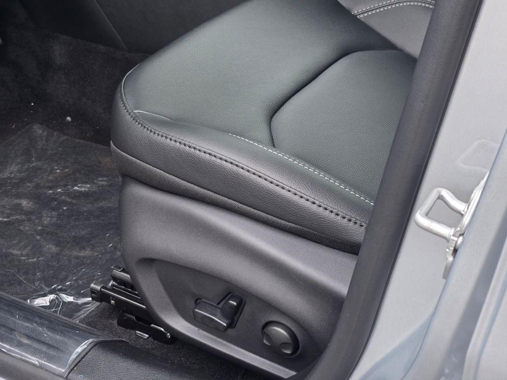 new 2026 Jeep Compass car, priced at $30,995