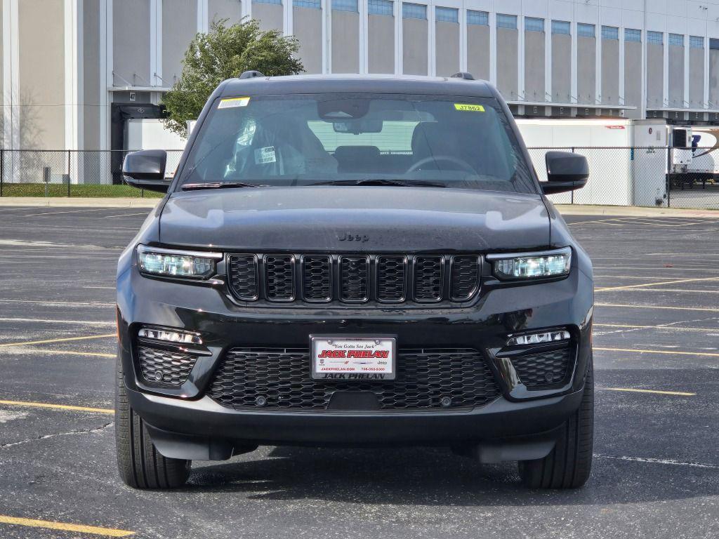 new 2025 Jeep Grand Cherokee car, priced at $45,572
